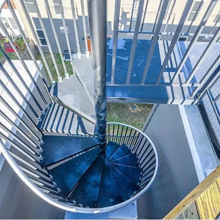 Spacious 3Bedroom Duplex With Rooftop Deck! Washington Exterior photo